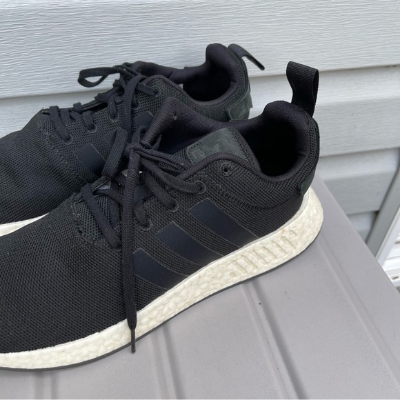 Adidas NMD R2 Core Black Sneakers Size 11.5 Men’s Lace Up Style White Outsole main image 7